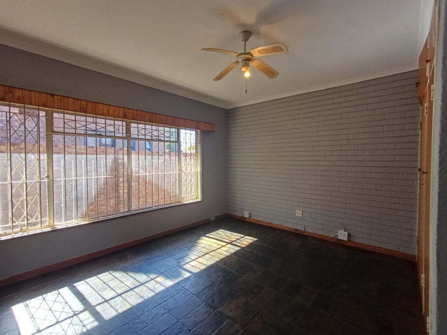 1 Bedroom Property for Sale in Flamwood North West